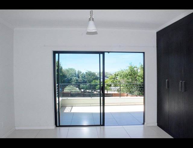 2 BEDROOM APARTMENT FOR SALE IN FOURWAYS